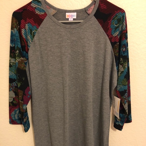 LuLaRoe Tops - LuLaRoe Randy